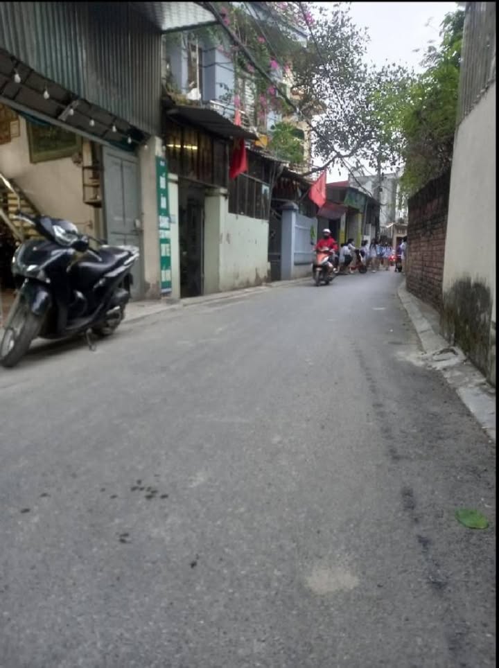 Bán đất Yên Viên 106.5m², sổ đỏ chính chủ, giá 5 tỷ