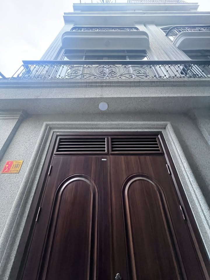 Nhà Thang Máy 5 Tầng Phường Phúc Lợi, Long Biên - Full Nội Thất, 33m²