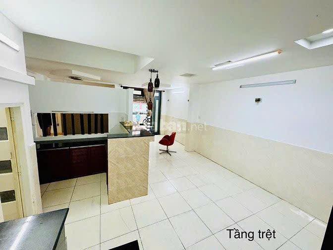Nhà Mặt Tiền Hoàng Xuân Hoành, Tân Phú - 60m², 3PN, Giá 16 Triệu