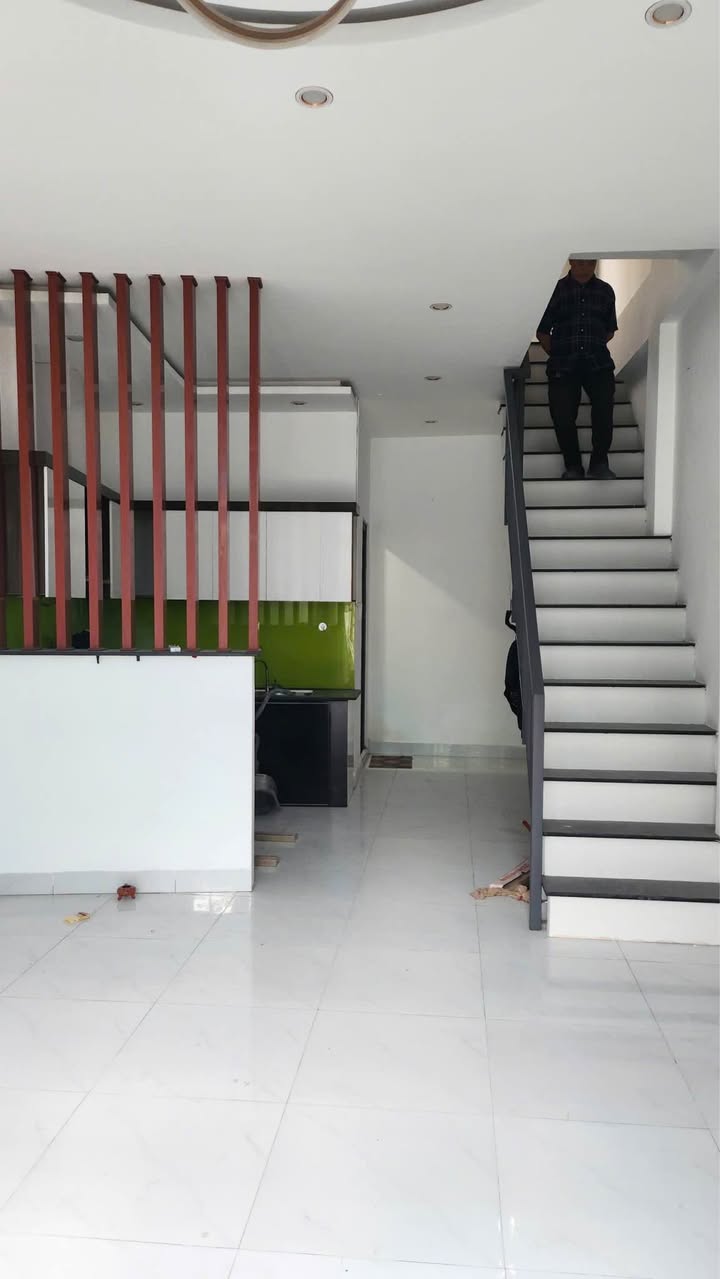 Nhà 2 Tầng Mặt Tiền Trần Cao Vân, Đà Nẵng - 50m² Giá 7 Triệu/Tháng