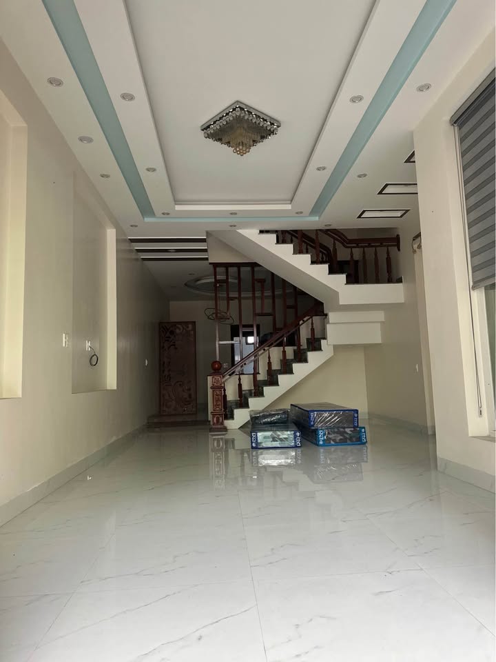 Nhà Mặt Tiền Hói Kiểng 105m² (3 Tầng) - Chính Chủ Bán Gấp Tại Đà Nẵng