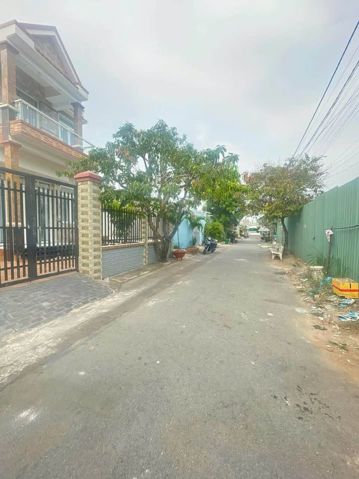 Đất thổ cư 705m² Nhà Bè - Sổ hồng riêng, sẵn sàng xây biệt thự vườn