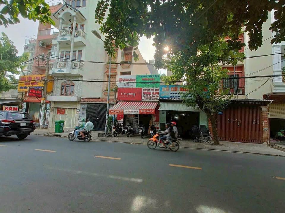 Nhà Mặt Tiền 639 Tân Sơn, Gò Vấp - Kinh Doanh Đa Ngành, 76m², 5 Tầng