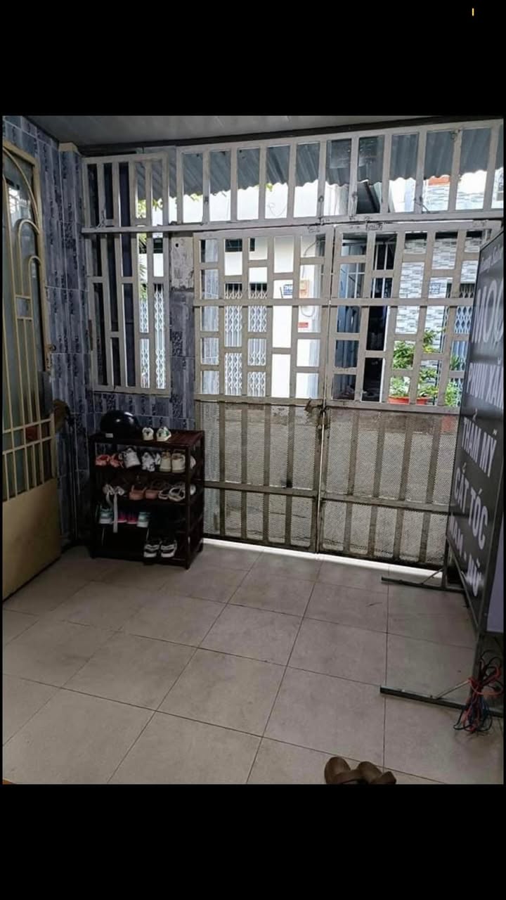 Cho thuê Nhà Nguyên Căn 60m² Đường 385 Lê Văn Việt, Thủ Đức - Giá 6 Triệu/Tháng