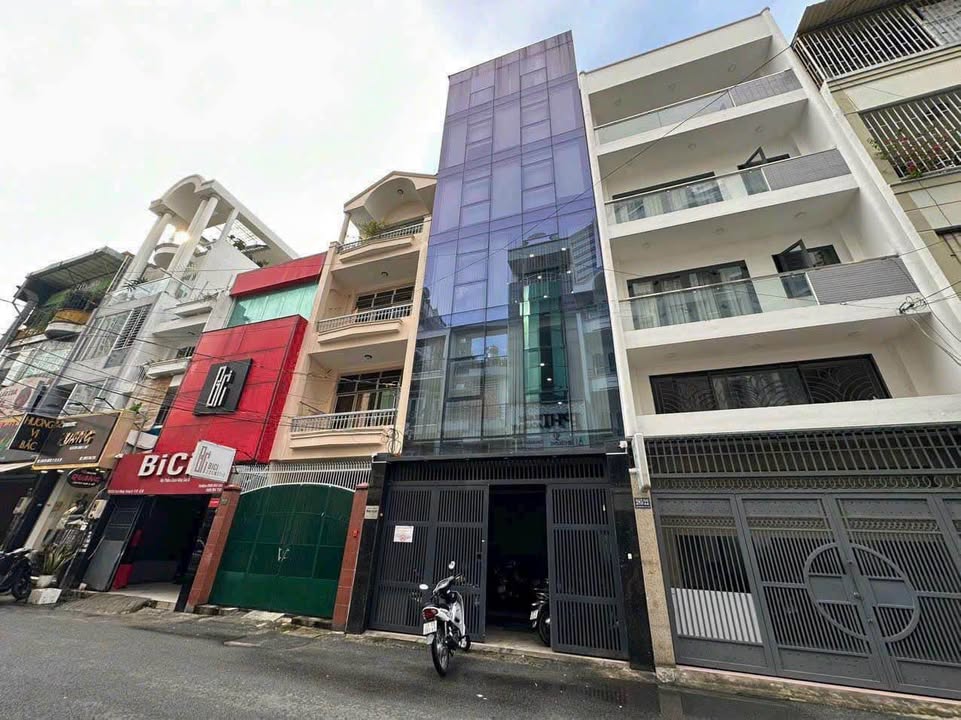 Tòa Building Mặt Tiền CMT8 Quận 10 - 88.5m² - Giá 31 Tỷ - HĐ Thuê 70 Triệu/Tháng