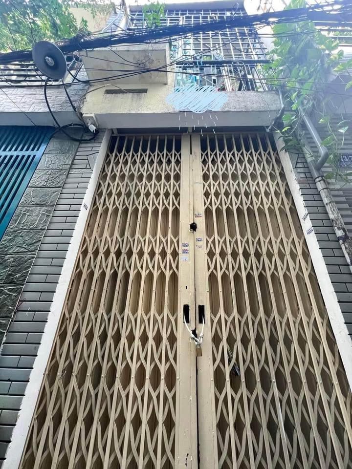 Nhà 2 Tầng 2PN 23m² Hẻm Xe Hơi Lý Thường Kiệt, Tân Bình - 2.45 Tỷ