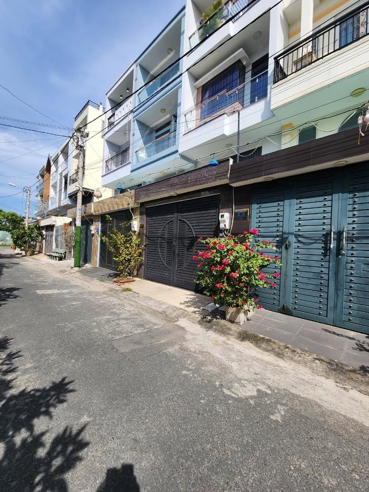 Nhà Phân Lô Hẻm Oto Phan Văn Hớn Q12 - 75.6m² - 4 Tỷ