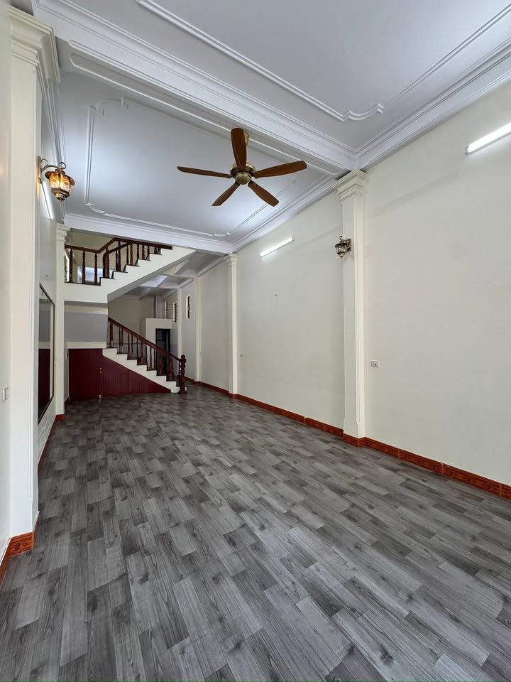 Nhà Mặt Tiền Kinh Doanh P. Trường Thi, 70m² - Hơn 6 Tỷ