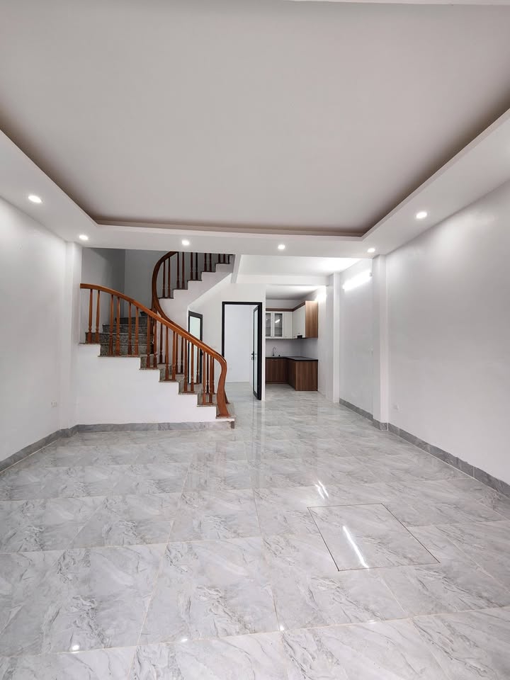 Nhà Lô Góc 50m² 2 Tầng Oto Đỗ Cửa - Tả Thanh Oai, Thanh Trì