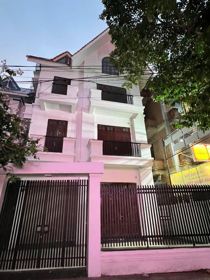 Cho thuê Biệt thự/Liền kề 200m² mặt tiền 8m tại Nam Từ Liêm - Kinh doanh sầm uất
