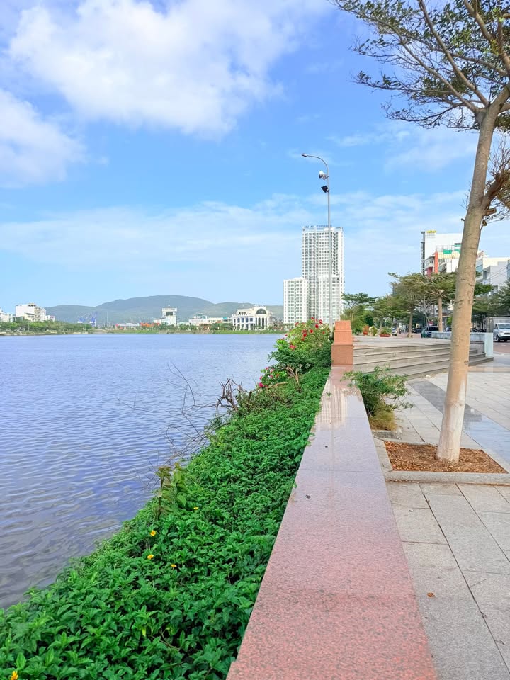 Nhà Mặt Tiền Kinh Doanh Bùi Xuân Phái, Quy Nhơn - 75m², 3 Tầng, Sổ Sẵn