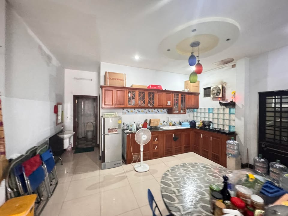 Nhà 2 Tầng Mặt Tiền Nguyễn Thái Bình, Hải Châu - Dòng Tiền 10 Triệu/Tháng