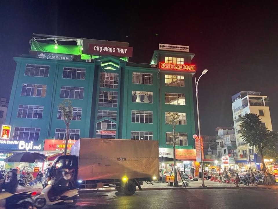 Nhà 37m² Ngọc Thụy, Long Biên - 3 Tầng, 3 Ngủ, Giá 9 Tỷ