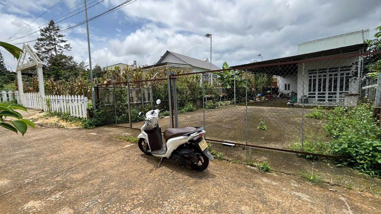 Nhà 256m² Hẻm Lữ Gia, Bảo Lộc - Sổ Hồng Thổ Cư, Ô Tô Tới Nhà