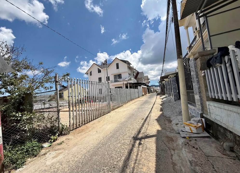 Đất Vàng Hồ Xuân Hương, Đà Lạt - 205m² Thổ Cư, Sổ Riêng, Giá 6 Tỷ