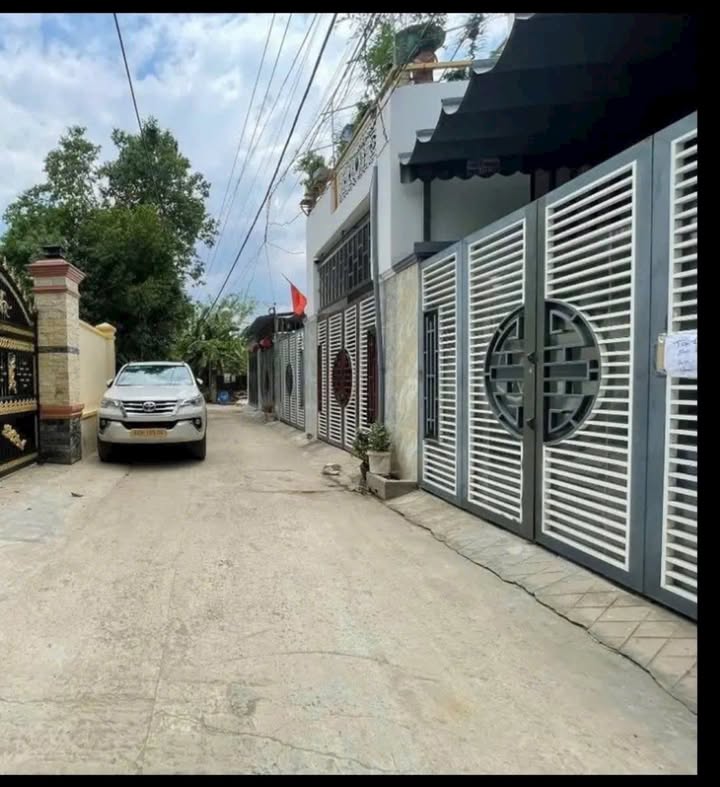 Đất nền Dĩ An 106m² - Sổ hồng thổ cư, xây tự do, giá 2.25 tỷ