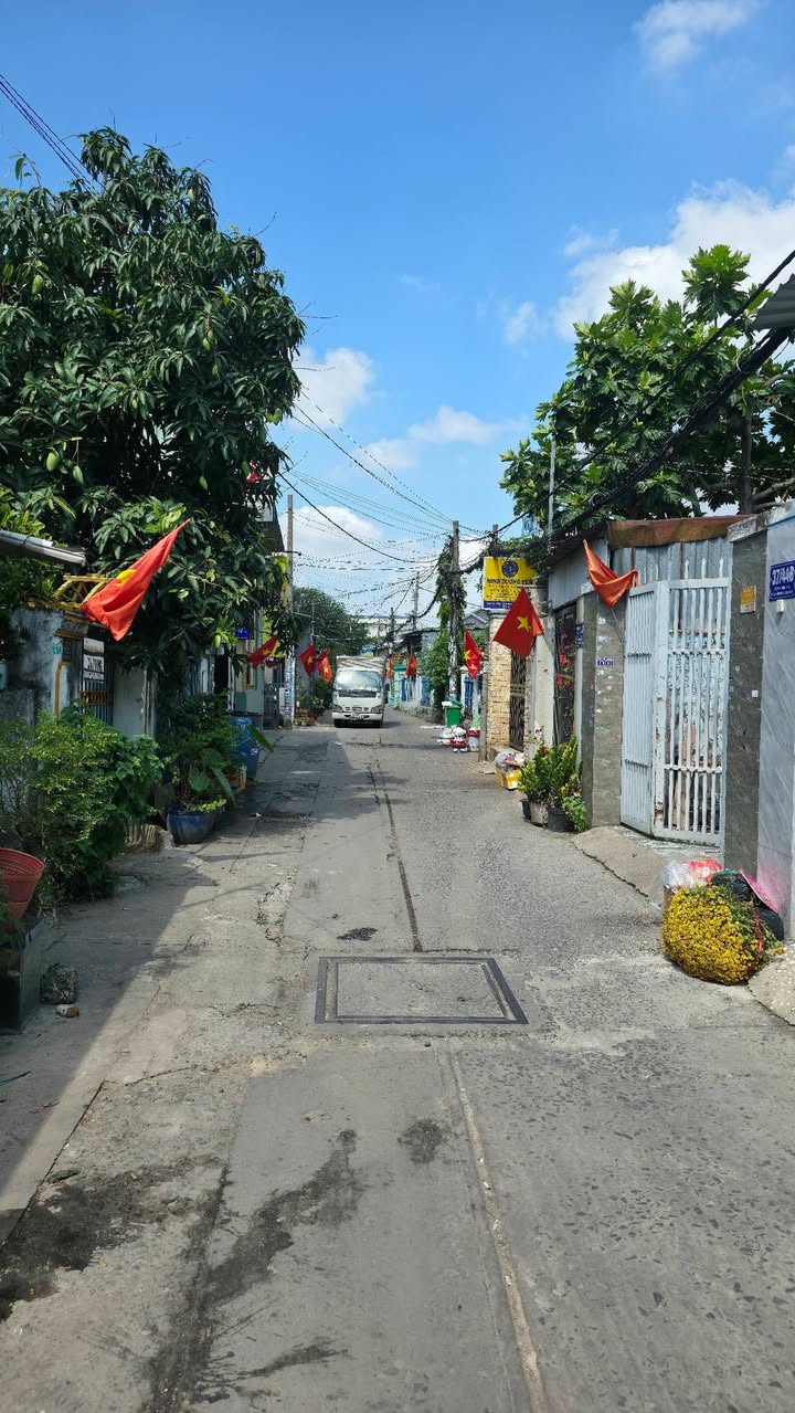 Nhà 163m² 2MT Hẻm Ô Tô Bình Tân - Giá Tốt, Sổ Vuông Nở Hậu