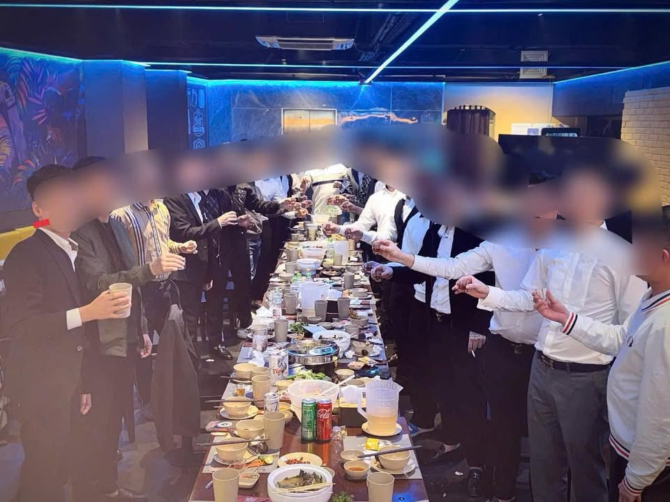 Sang Nhượng Nhà Hàng Lô Góc Mặt Tiền Đẹp Lưu Quang Vũ, Cầu Giấy - 330m²