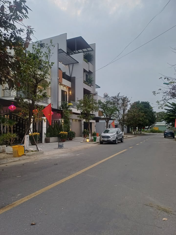 Đất Mặt Tiền Hồ Quý Ly, Đà Nẵng - 110m² Kinh Doanh Đa Ngành, Giá Thỏa Thuận