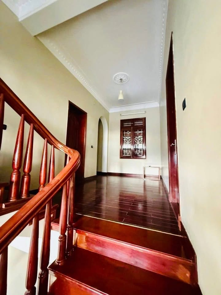 Biệt Thự 253m² Ngay TT Lê Hồng Phong, Hải Phòng - Sổ Đỏ, Giá 33 Tỷ