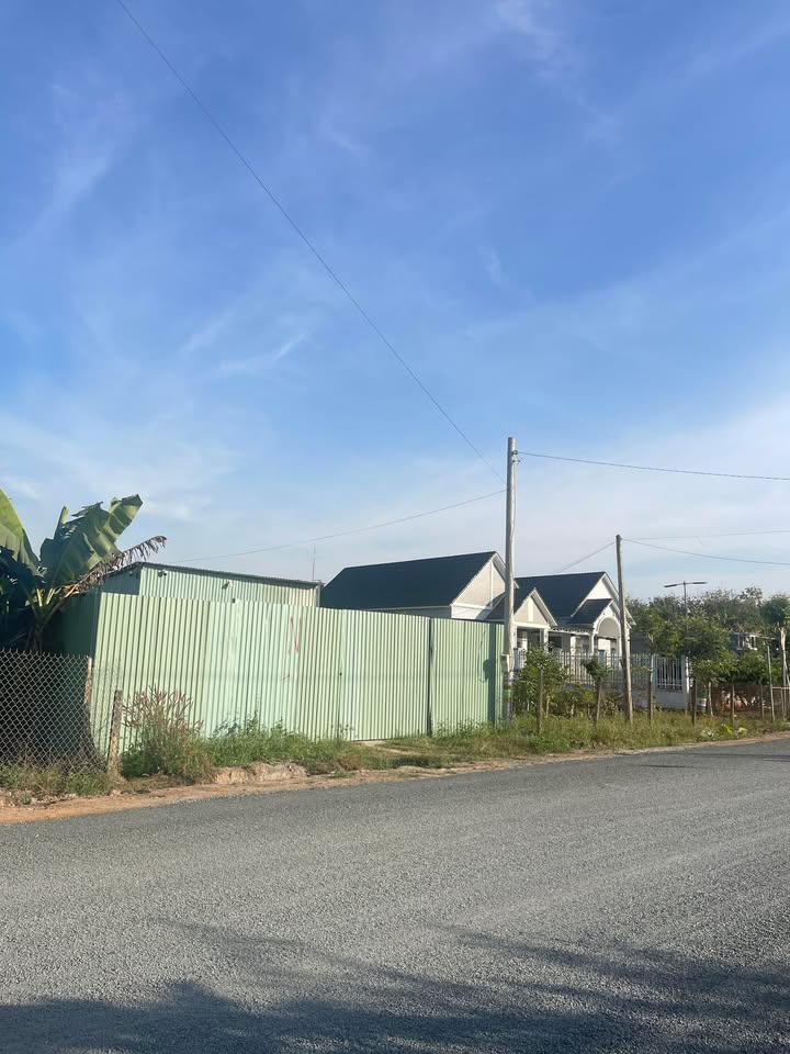 Kho Xưởng 650m² Mặt Tiền Đường Nhựa Chơn Thành - Sẵn Sàng Hoạt Động