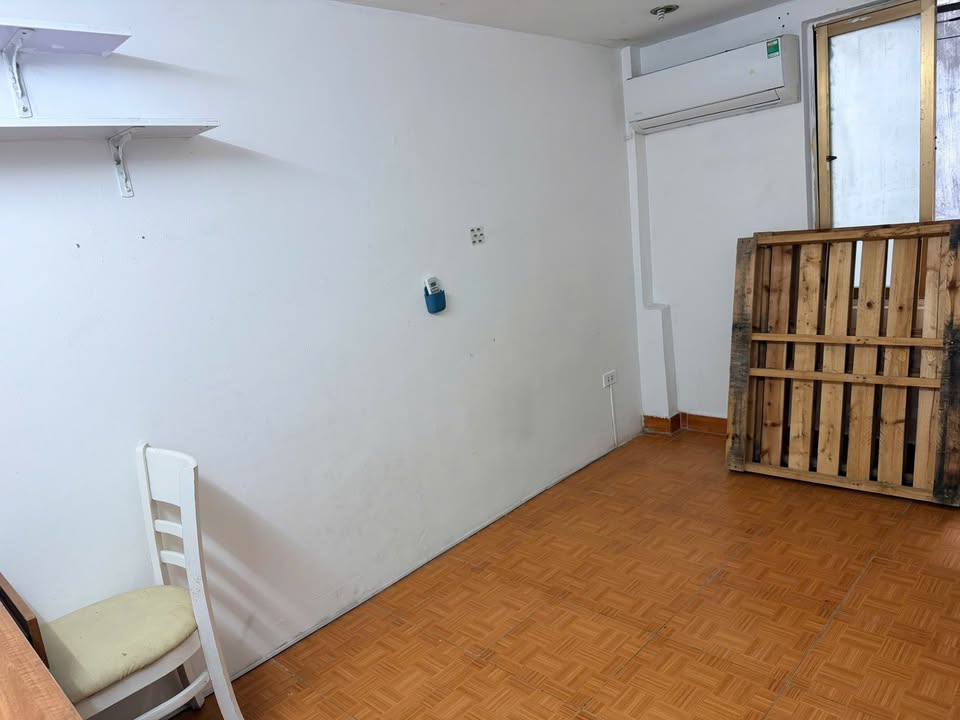 Cho thuê nhà 80m² 4 tầng, 7 phòng ngủ, ô tô đỗ cửa - Ngõ 1 Nghĩa Tân, Cầu Giấy