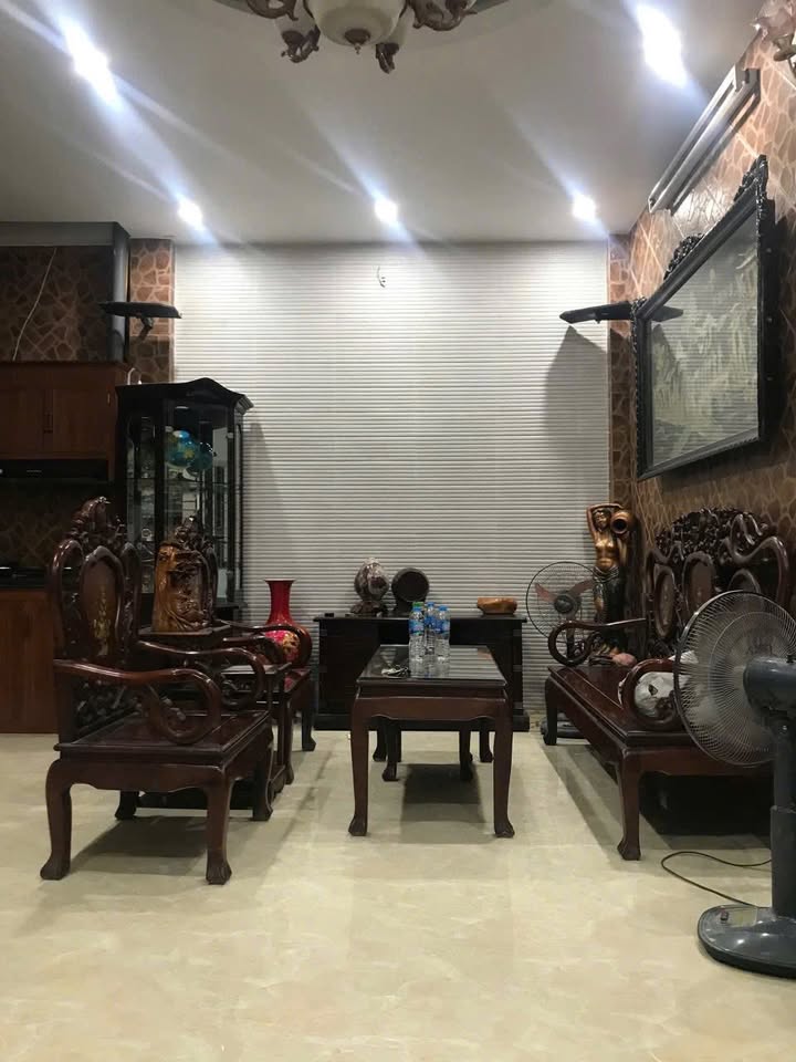 Nhà Nguyên Căn 35m² - 4 Tầng, 3PN Tại Ngõ 38 Xuân La, Bắc Từ Liêm