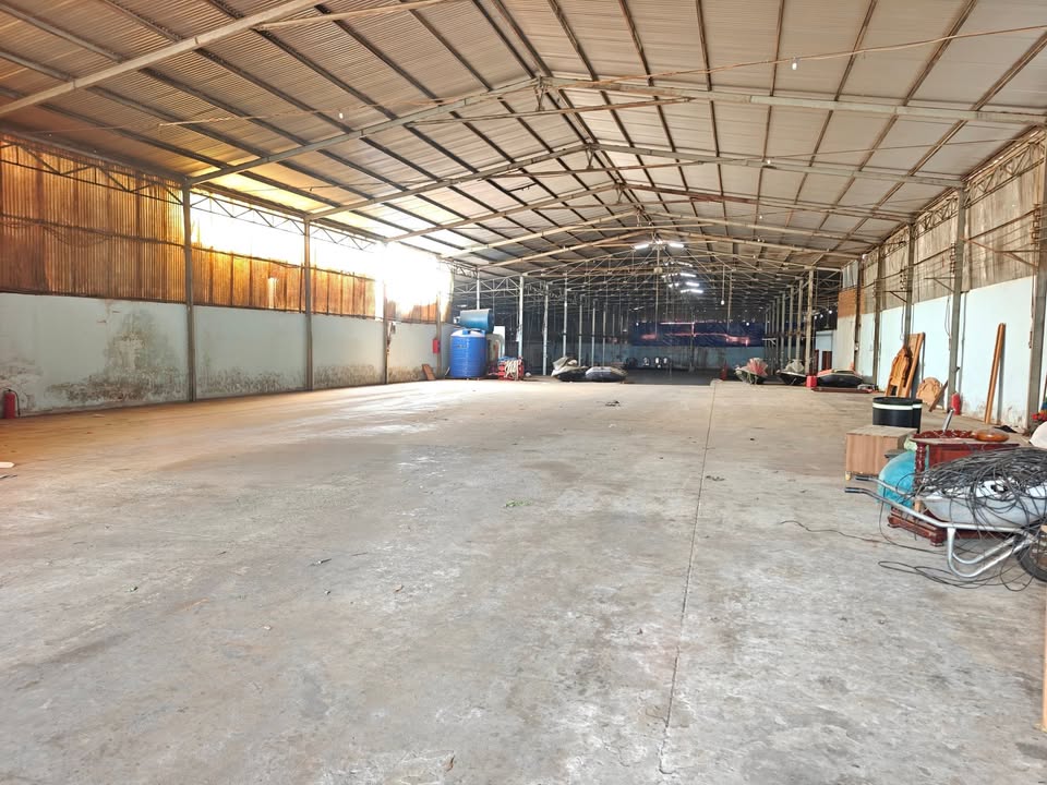 Cho Thuê Xưởng Sản Xuất 3000m² Gần KCN Amata, Đồng Nai - Giá 100 Triệu/Tháng