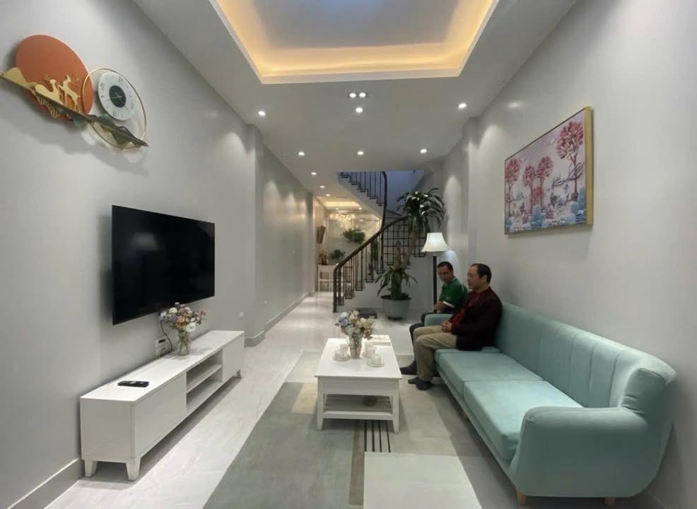 Nhà 5 Tầng Xuân Đỉnh 42m² - 9.3 Tỷ - Sẵn Sàng Dọn Vào Ở Ngay!