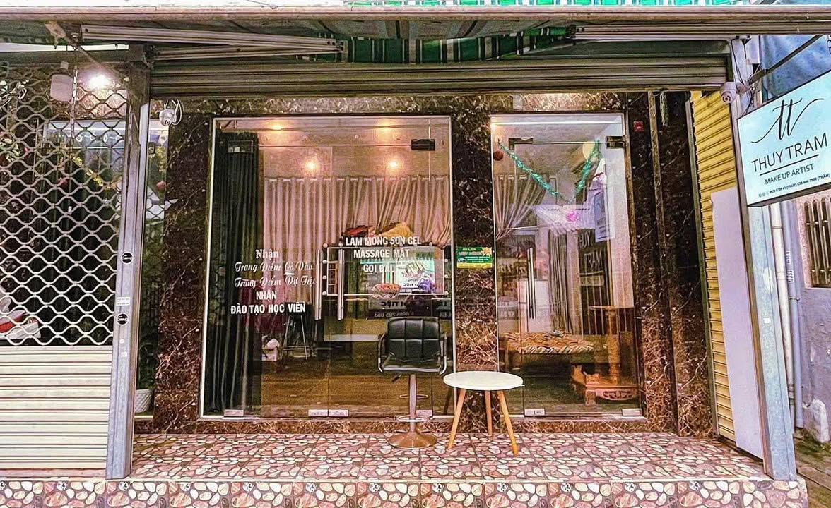 Mặt bằng kinh doanh mặt tiền chợ Tân Mai, Biên Hòa - Ngang 6m, 5 triệu/tháng