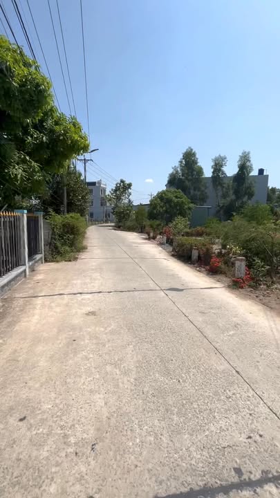 Nhà Mặt Tiền Đường Bê Tông Long An, Quận 8 - 107m² Giá 1.95 Tỷ