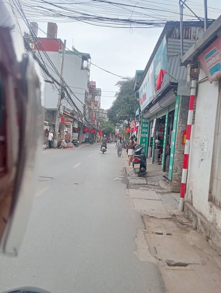 Bán đất 39m² phố Thanh Lân, Hoàng Mai - Sổ đỏ chính chủ, gần phố