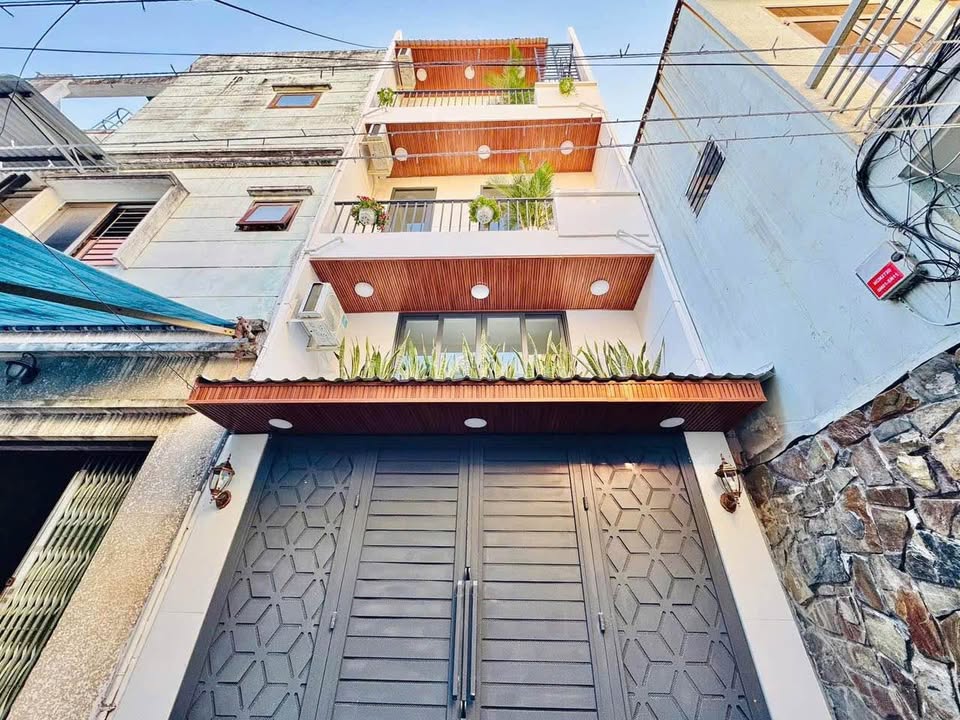 Nhà 4 tầng HXH Phan Văn Trị, Gò Vấp - 7.3 tỷ, 3PN, Sổ công nhận đủ