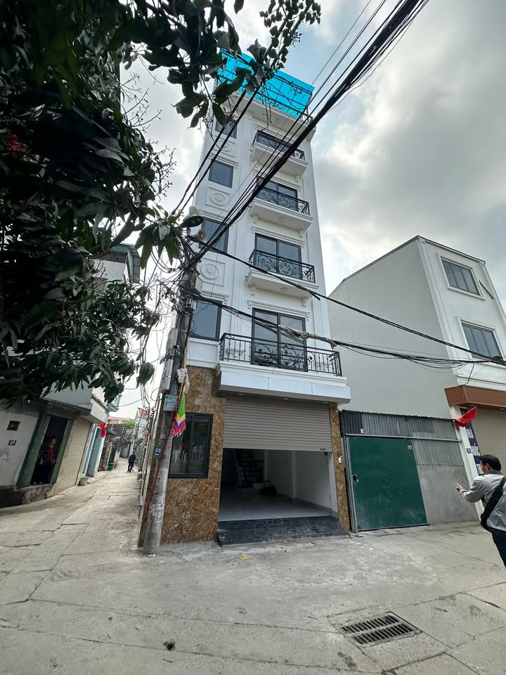 Nhà Lô Góc 6 Tầng Thang Máy Yên Sở, Hoàng Mai - 42m² - 9.x Tỷ