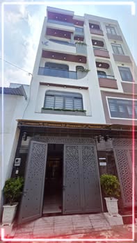 Nhà Đúc 4 Tấm Hẻm VIP Chiến Lược Bình Tân - 68m² Giá 7.5 Tỷ