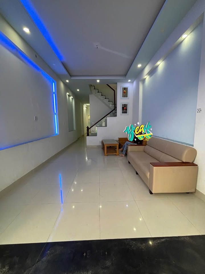 Nhà 2 Tầng 92m² Vĩnh Hoà, Nha Trang - Gần Biển, Sẵn Sàng Ở Ngay