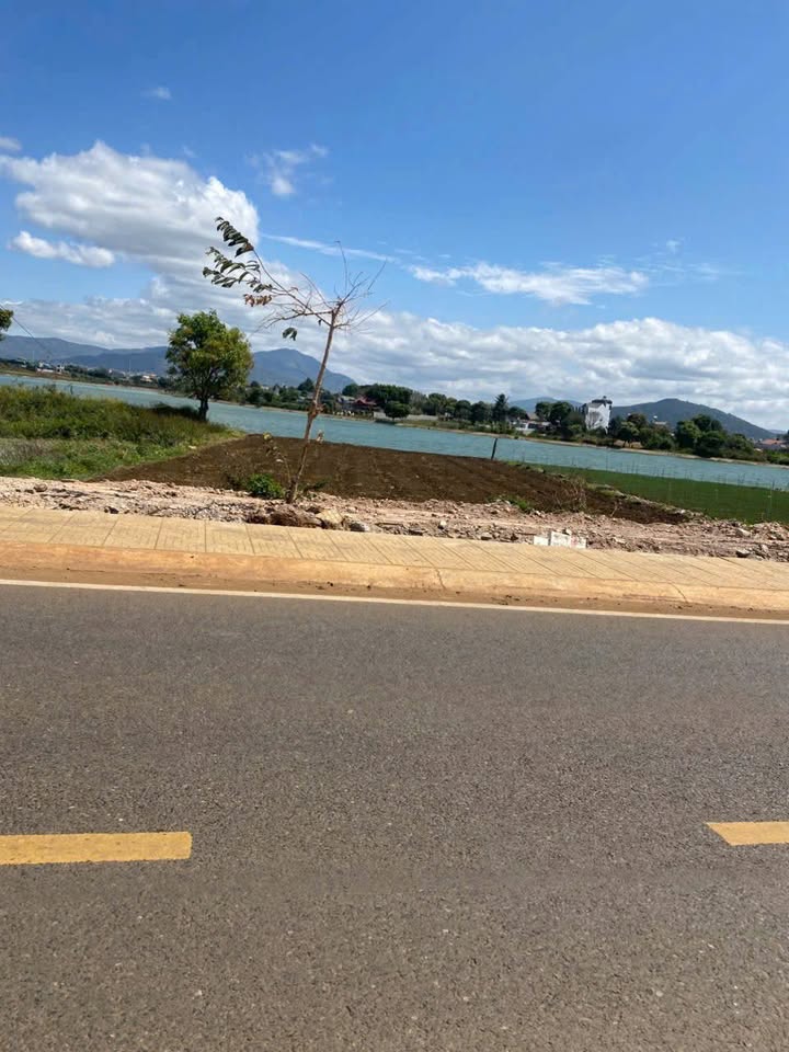 Đất Nền View Hồ Nam Sơn - Đức Trọng 281.5m² - Kinh Doanh Đa Ngành Nghề