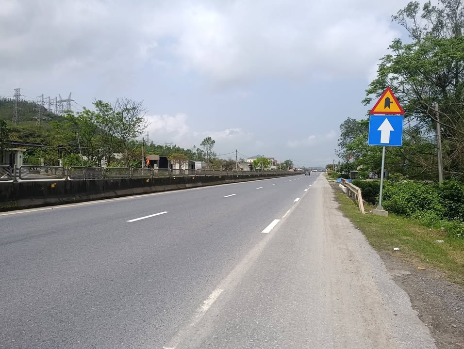 Mặt Tiền Kinh Doanh QL1A Kỳ Anh - 200m² Thổ Cư, Giá 1.8 Tỷ