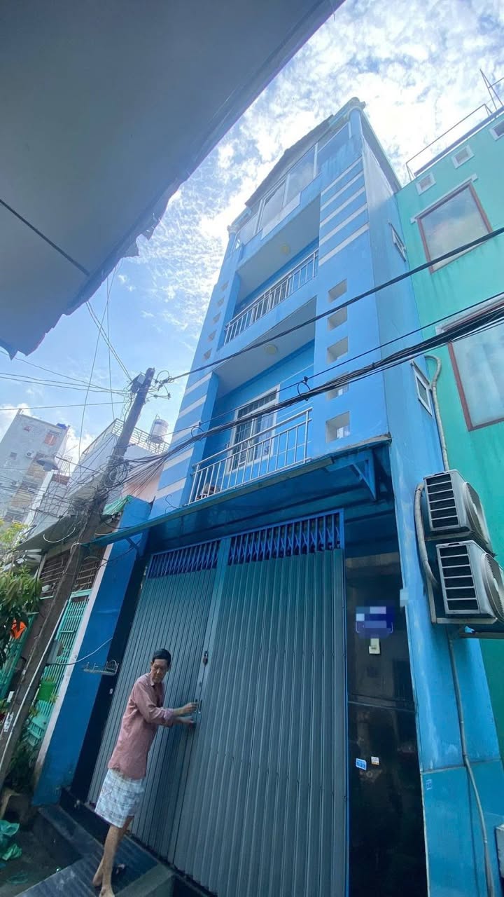 Bán nhà 35m² gần Đại học Công Thương, Tân Phú - Giá 4.55 tỷ