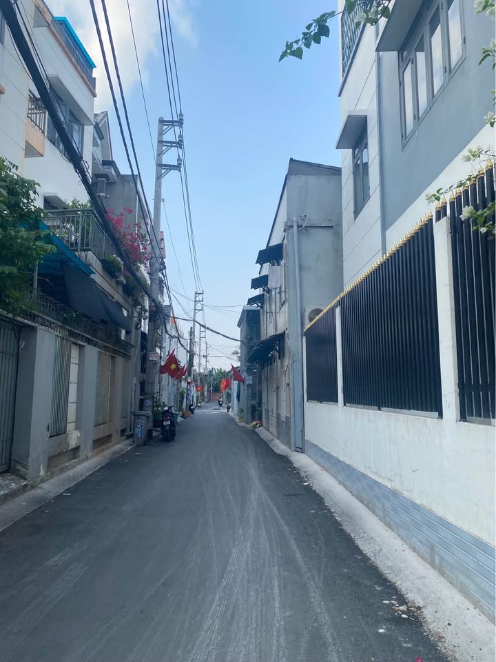 Nhà hẻm xe hơi Hiệp Bình Phước 52m² - Hoàn công, Giá 4 tỷ TL