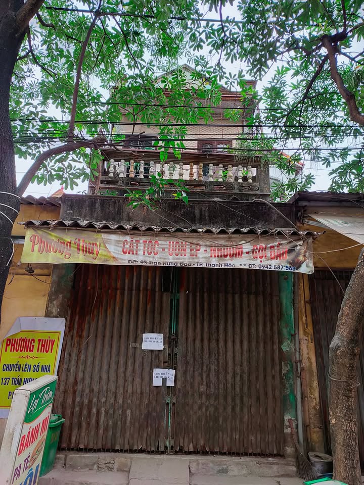 Cho thuê nhà 2 tầng mặt tiền Trần Hưng Đạo, Phường Nam Ngạn - Giá 2.8 triệu/tháng