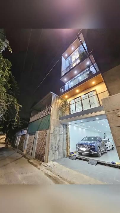 Nhà 7 Tầng Kinh Doanh Đỉnh 72m² Long Biên - Ô Tô Tải Thông, View Hồ