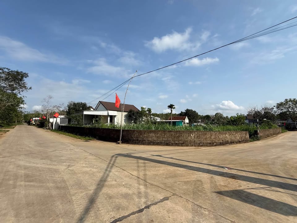 Bán đất góc 2 mặt tiền, TX Thái Hòa, Nghệ An - 212.8m², Sổ đỏ chính chủ