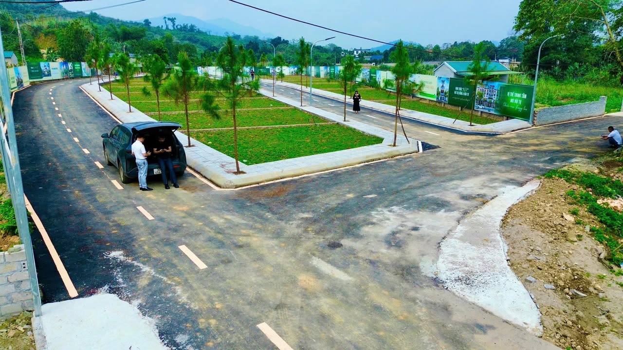 Đất nền 100m² Trung tâm Hoà Lạc - Sổ đỏ sẵn sàng, giá 2 tỷ