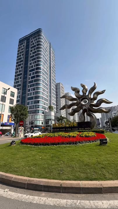 Nhà Góc Kinh Doanh Mặt Ngõ Thông Dương Văn Bé, Hai Bà Trưng - 40m², 10 Tỷ