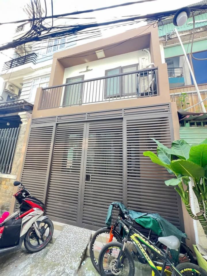 Nhà 2 Tầng Ngô Quyền Q10 - 32m² - Sổ Hồng Đủ - 6.2 Tỷ TL