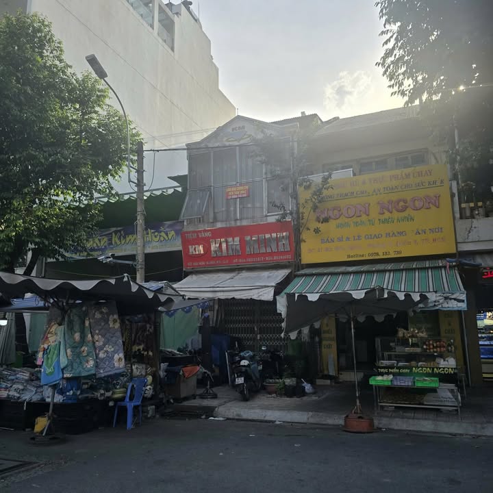Nhà Mặt Tiền Bùi Hữu Nghĩa Quận 5 - DT 84m² - 42 Tỷ Kinh Doanh Sầm Uất
