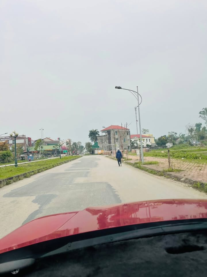 Đất Nền Đô Lương 185m² - Mặt Tiền 36m Sầm Uất - Giá 3.8 Tỷ