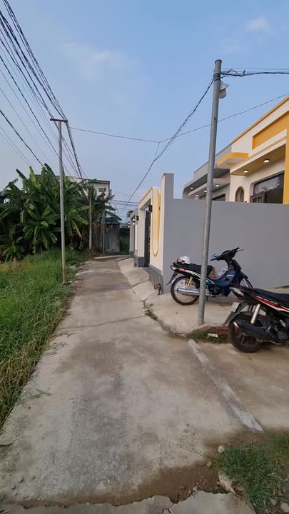 Nhà Mới 114m² Cần Giuộc - Sổ Hồng Riêng, Gần Coopmart - 2.09 Tỷ