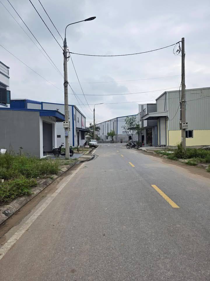 Đất Tái Định Cư Mỹ Thành 100m² - Đường To Vỉa Hè Rộng, Giá 2.5 Tỷ